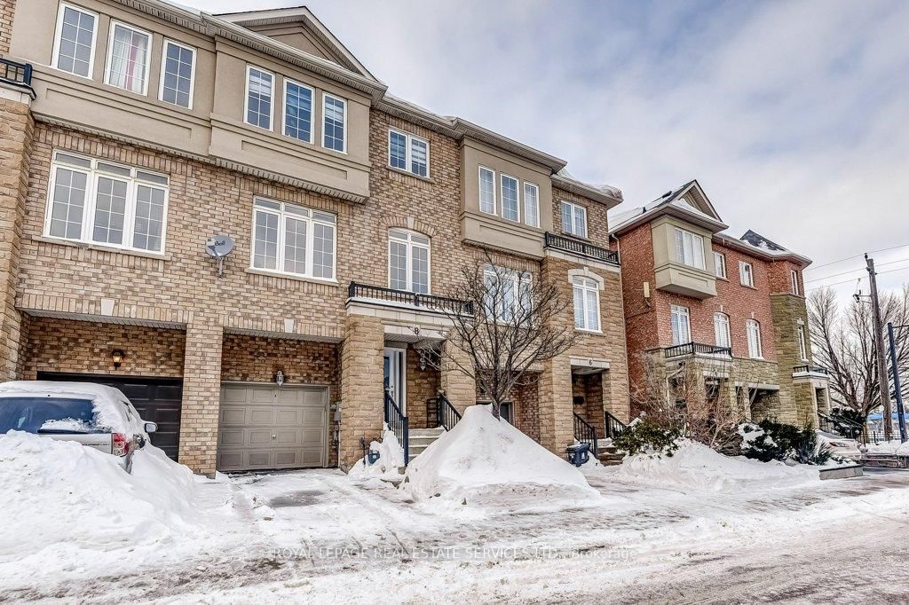 Townhouse sold at 8 Ramage Lane, Toronto, Eringate-Centennial-West Deane, M9C 5S6 - MLS: W11983505