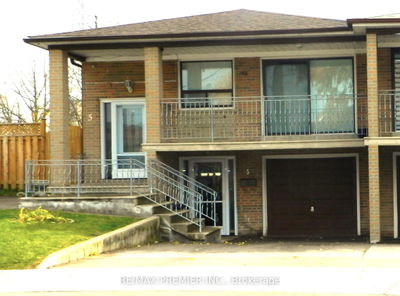 5 Stong Crt, Toronto - Black Creek