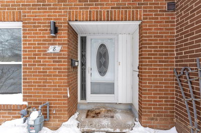 Unit 34 — 8 Balmoral Dr, Brampton - Avondale image-0-4