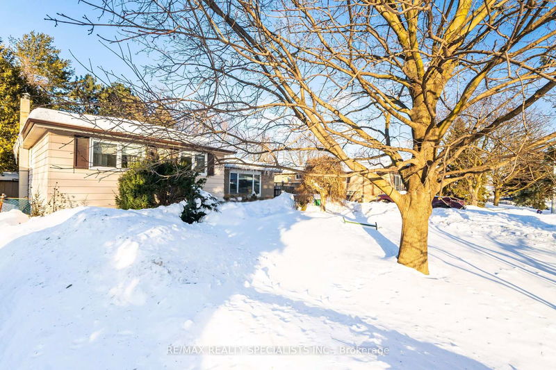 38 Dunblaine Cres, Brampton - Southgate image-0-0