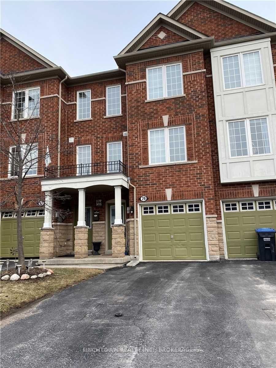 Townhouse for lease at 29 Denison Avenue, Brampton, Downtown Brampton, L6X 0H2 - MLS: W11984076