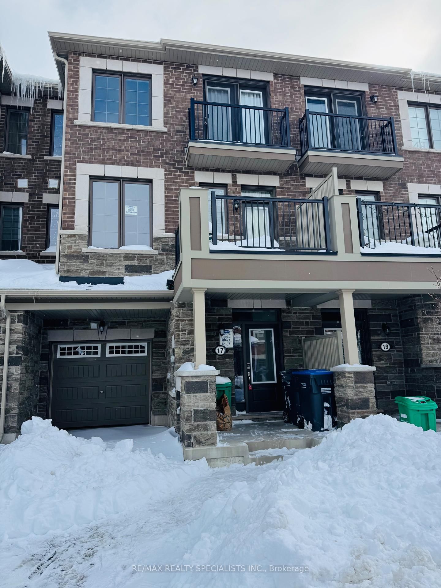 Townhouse for lease at 17 Keppel Circle, Brampton, Northwest Brampton, L7A 5K4 - MLS: W11984225