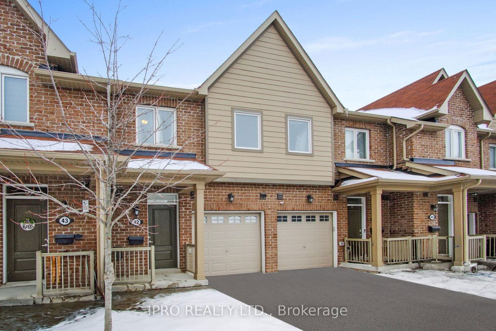 Townhouse for sale at 42-50 Edinburgh Drive, Brampton, Bram West, L6Y 1N9 - MLS: W11984353