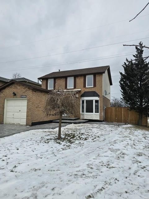 Detached House leased at 2084 Hunt Crescent, Burlington, Headon, L7M 2N9 - MLS: W11984410