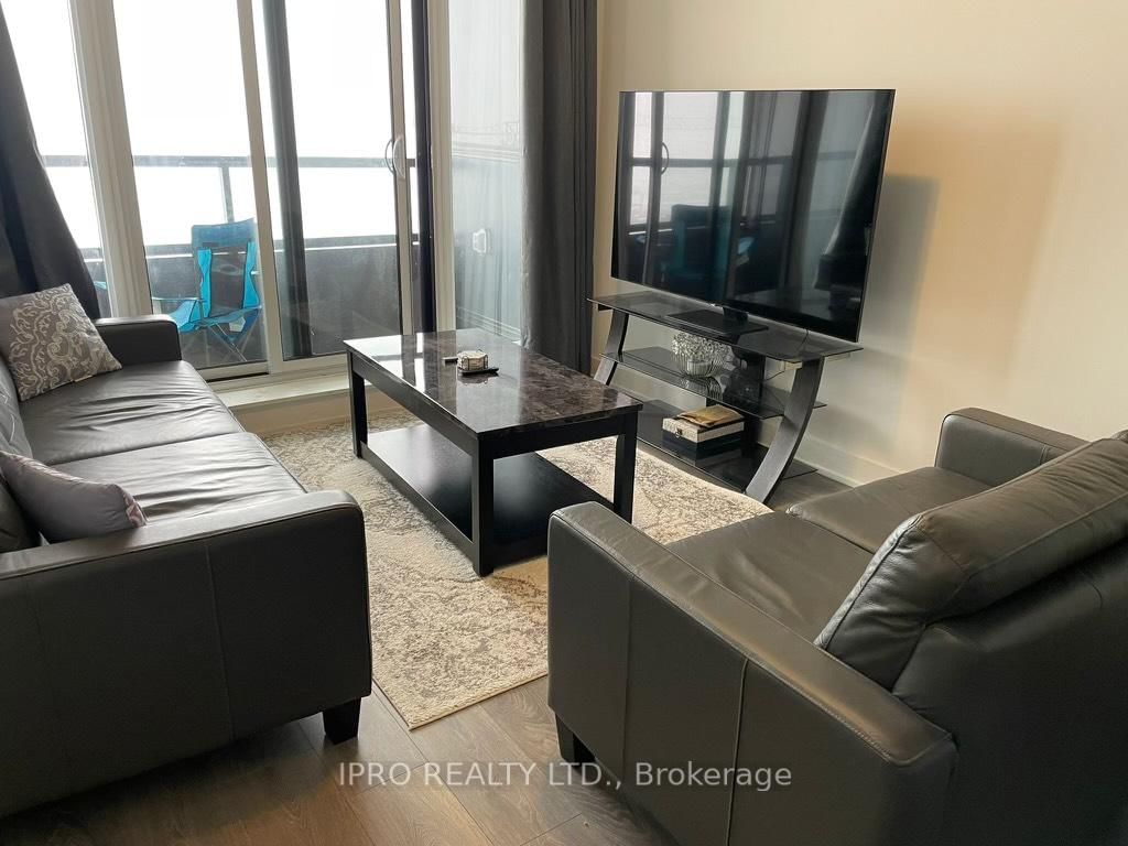 297 Oak Walk Oakville,ON L6H 3R6 — Photo 4
