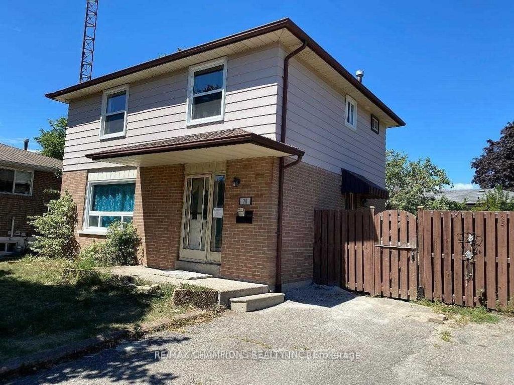 Detached House for lease at 28 Reigate Avenue, Brampton, Madoc, L6V 2E3 - MLS: W11984555