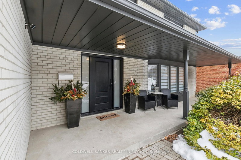 37 Cherry Post Cres, Toronto, M9C 2J9 | Image 3