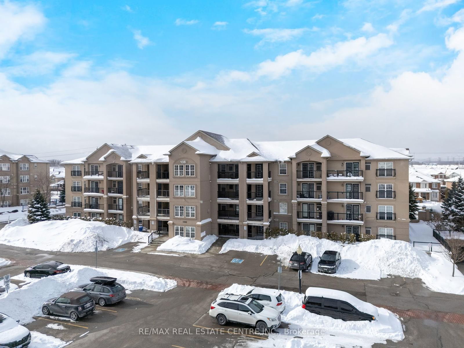 Condo for sale at 304-1360 Main Street, Milton, 1029 - DE Dempsey, L9T 7S5 - MLS: W11984981