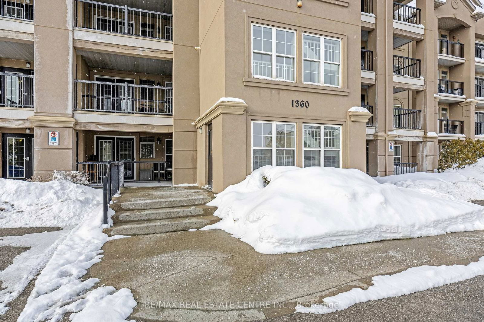 Condo for sale at 304-1360 Main Street, Milton, 1029 - DE Dempsey, L9T 7S5 - MLS: W11984981