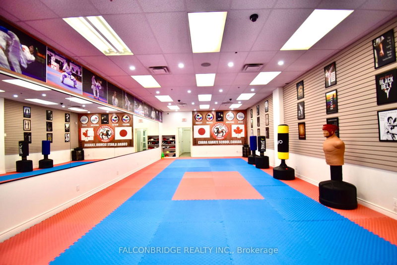 53 - 3045 Southcreek Rd, Mississauga, L4X 2S6 | Image 2