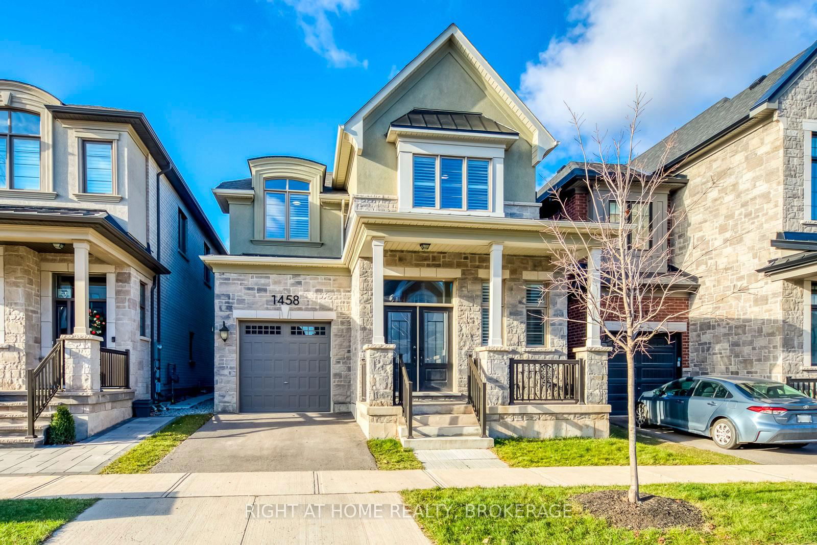 Detached House for sale at 1458 Everest Crescent, Oakville, 1010 - JM Joshua Meadows, L6H 3S4 - MLS: W11985507