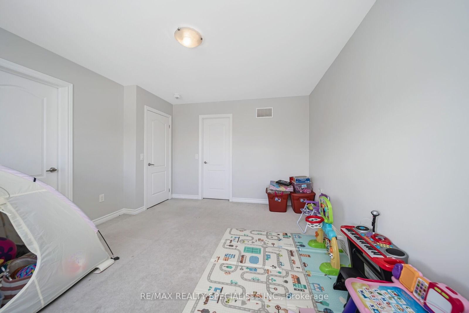 Listing Image 29