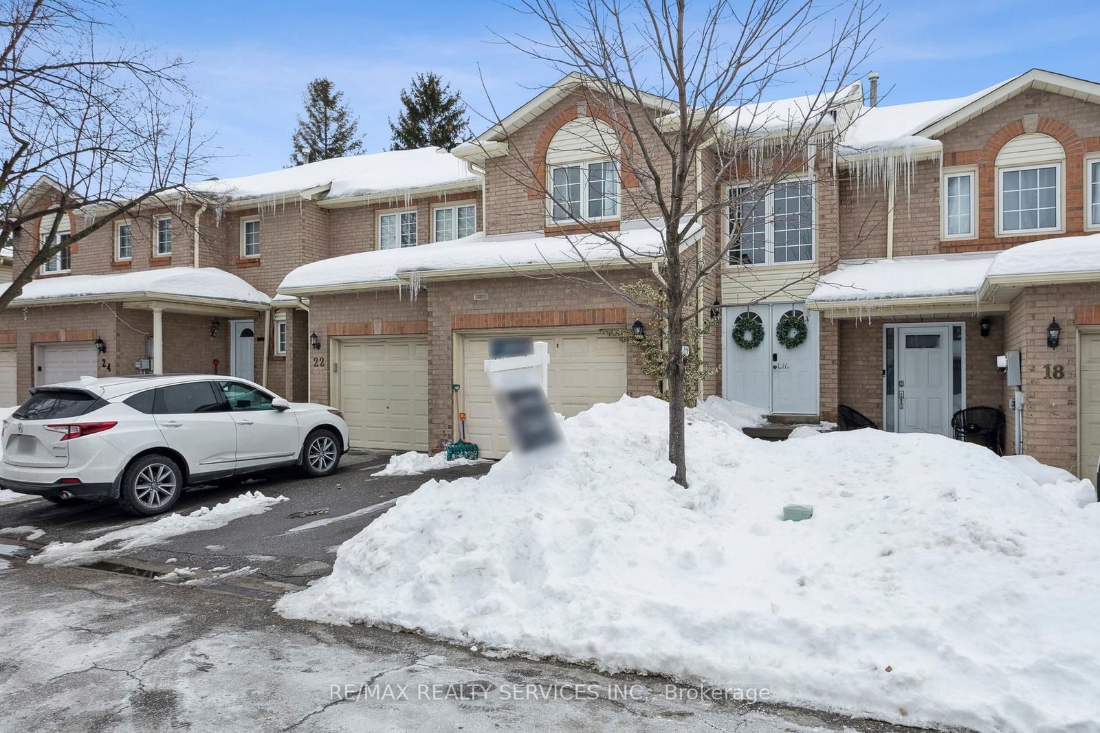 Townhouse for sale at 20 Chipstead Avenue, Brampton, Northwood Park, L6X 4G8 - MLS: W11985740