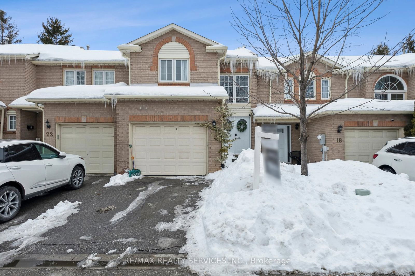 Townhouse for sale at 20 Chipstead Avenue, Brampton, Northwood Park, L6X 4G8 - MLS: W11985740