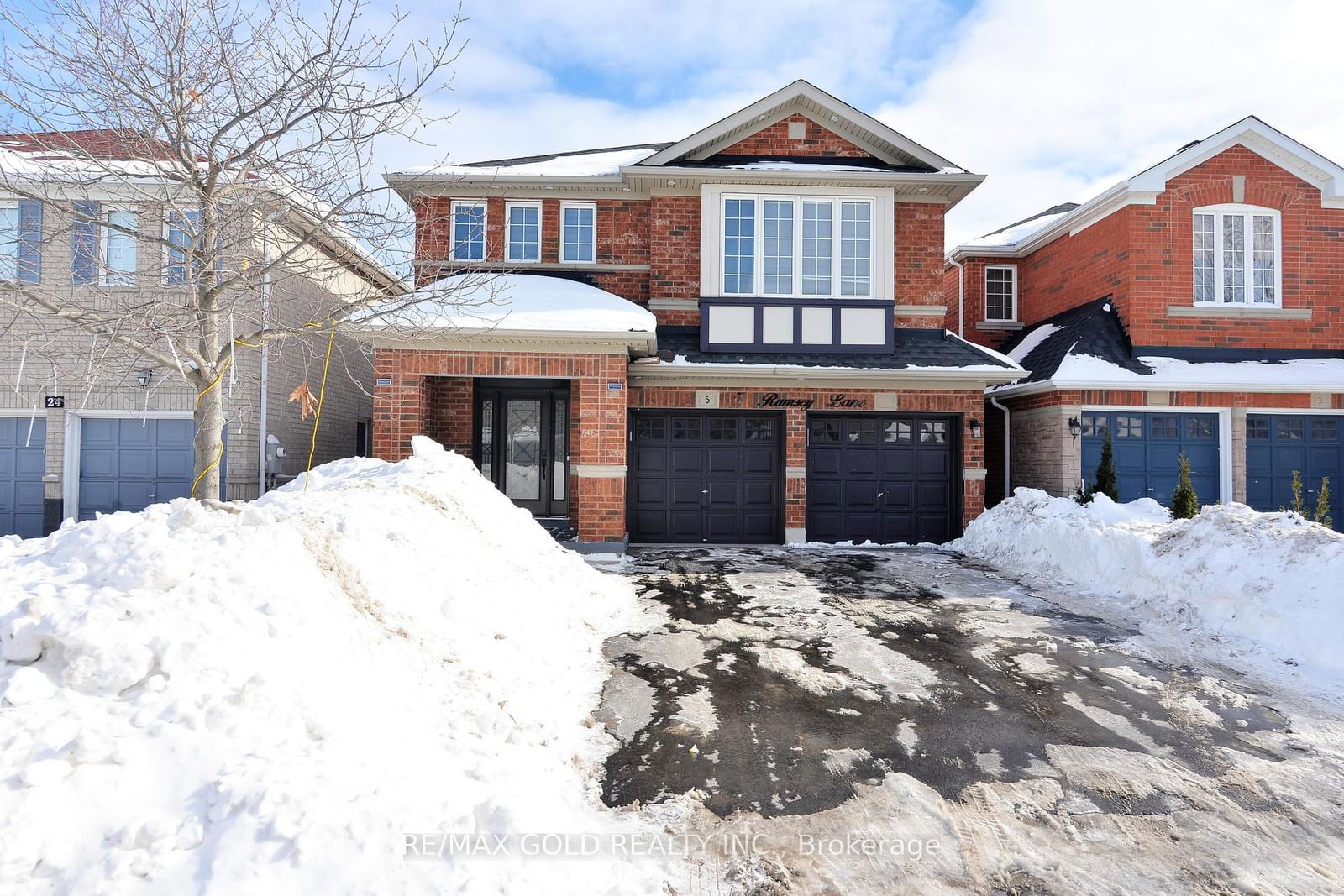 Detached House for sale at 5 Ramsey Lane, Brampton, Fletcher's Meadow, L7A 3P5 - MLS: W11985749