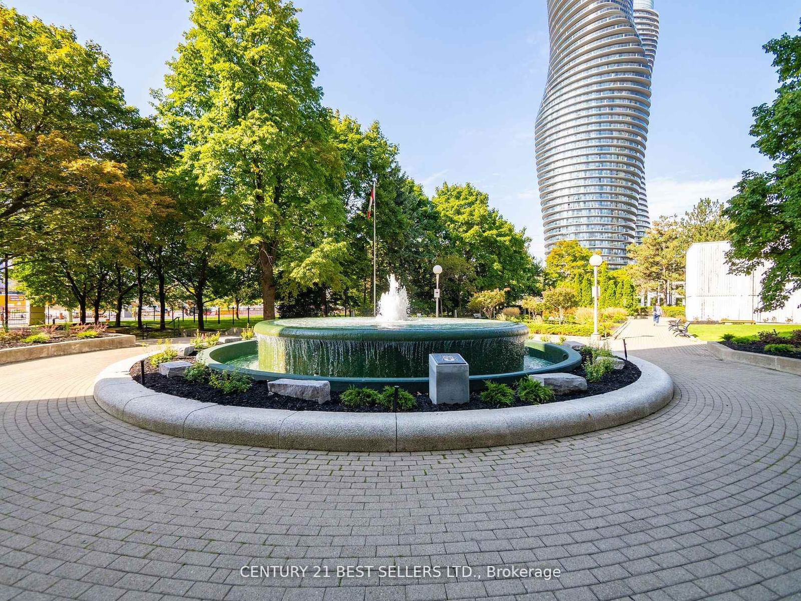 Condo for sale at 601-3650 Kaneff Crescent, Mississauga, Mississauga Valleys, L5A 4A1 - MLS: W11985885