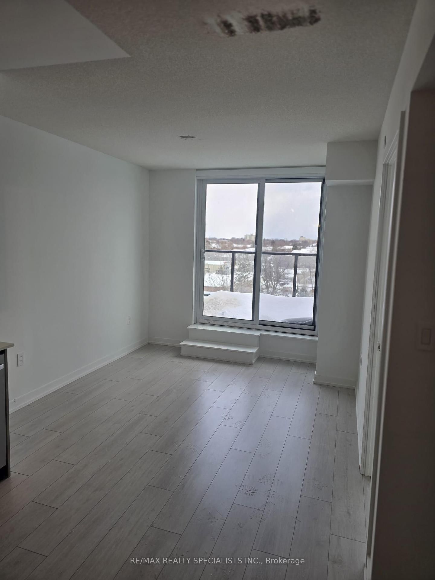 Condo for lease at 809-556 Marlee Avenue, Toronto, Yorkdale-Glen Park, M6B 0B1 - MLS: W11986122