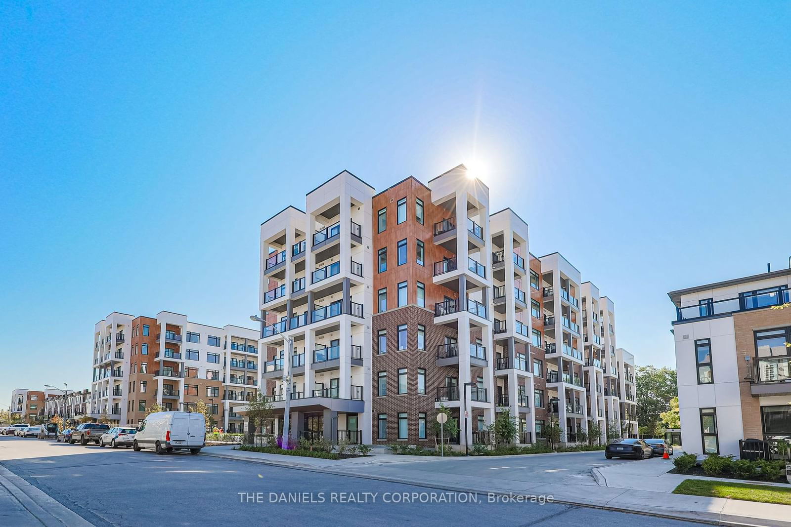 Condo for sale at 112-135 Canon Jackson Drive, Toronto, Brookhaven-Amesbury, M6M 0C3 - MLS: W11986338