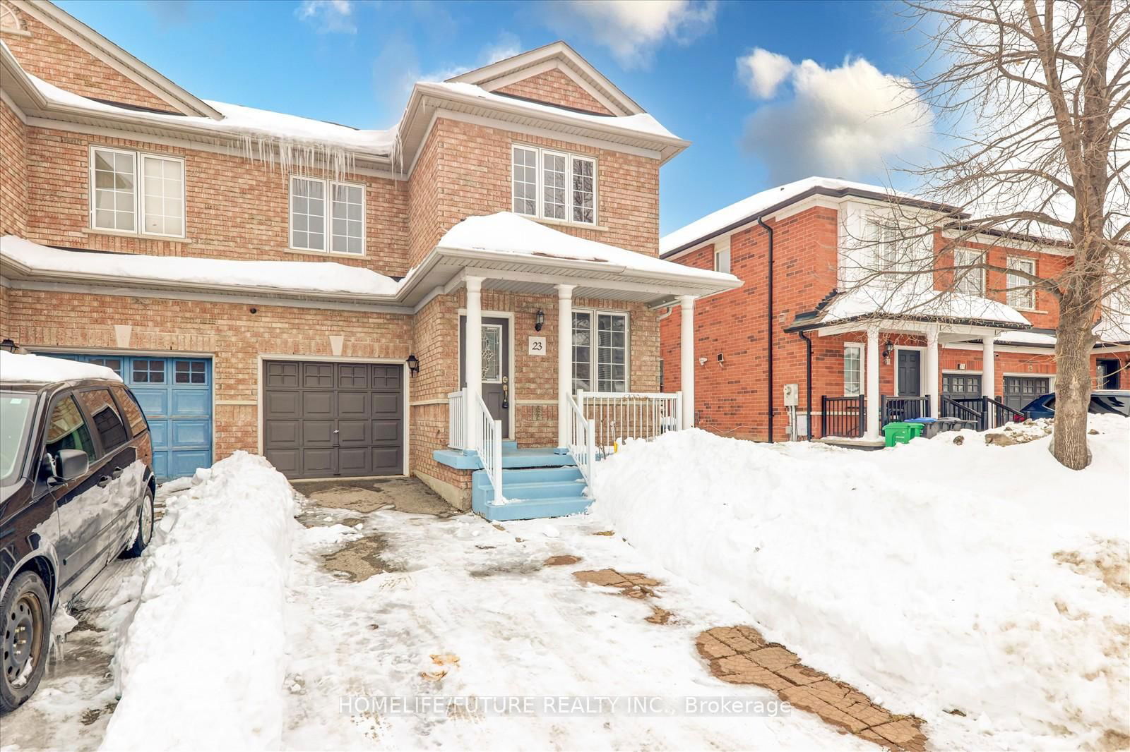 Semi-Detached House for sale at 23 Starhill Crescent, Brampton, Sandringham-Wellington, L6R 2P9 - MLS: W11986439