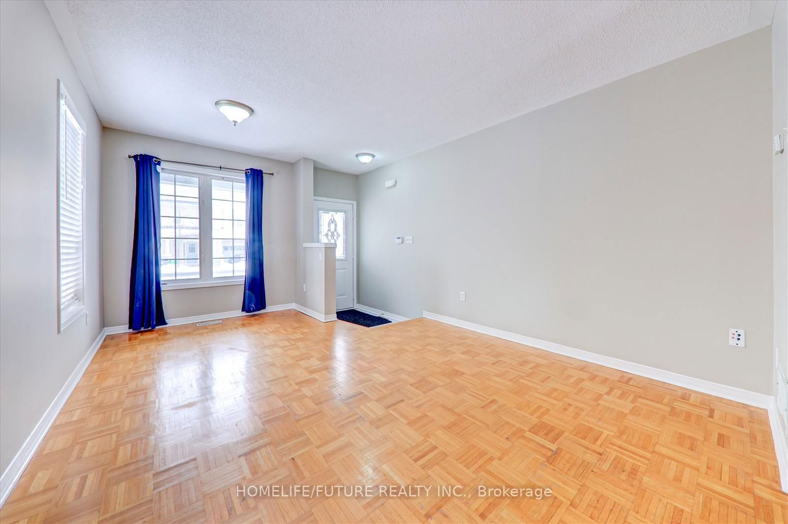 Semi-Detached House for sale at 23 Starhill Crescent, Brampton, Sandringham-Wellington, L6R 2P9 - MLS: W11986439