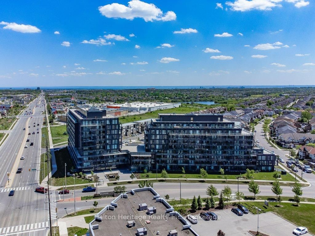 Condo for sale at B602-3200 Dakota Common Close, Burlington, Alton, L7M 2A7 - MLS: W11986571