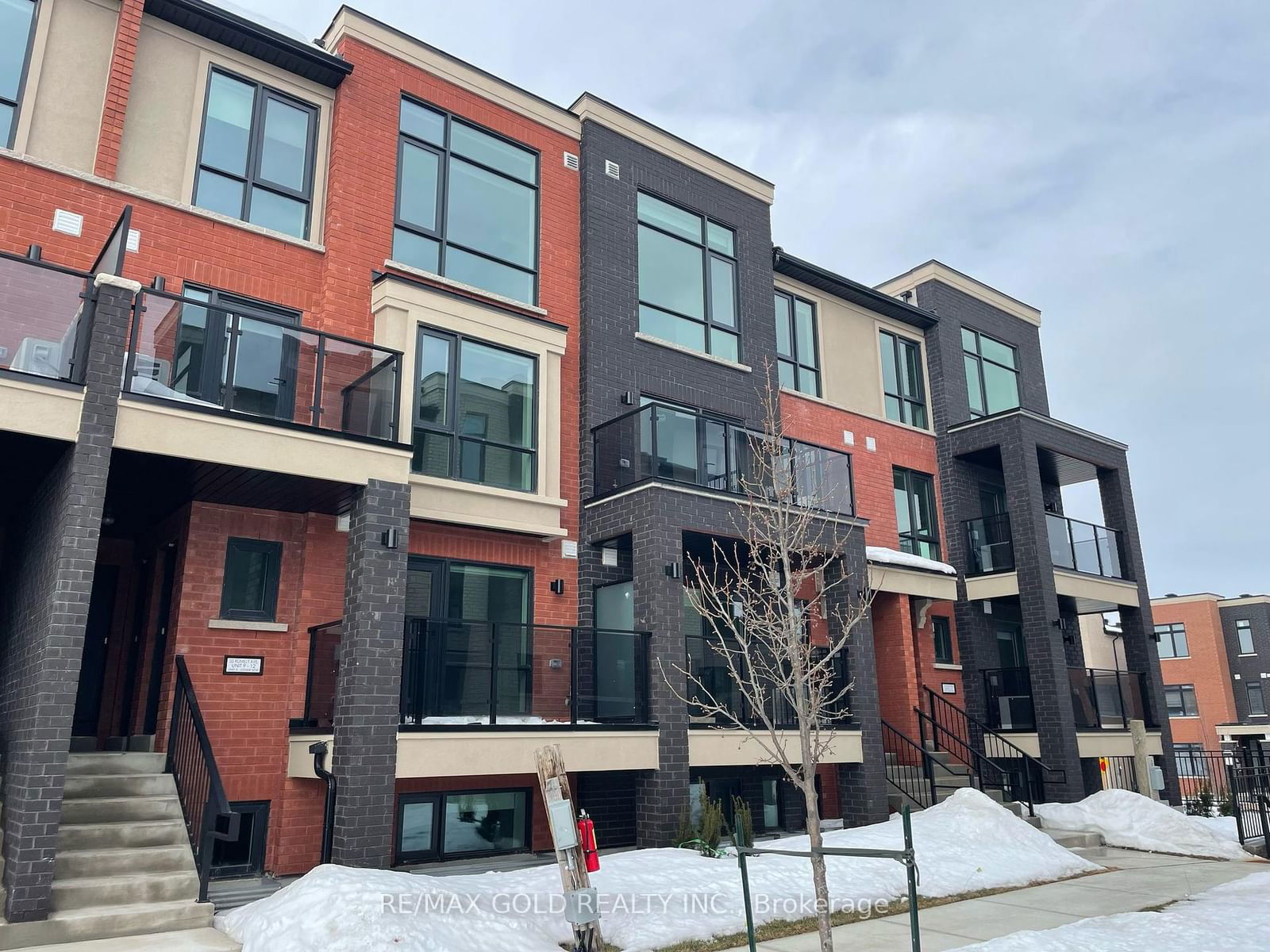 Townhouse for lease at 8-55 Romilly Avenue, Brampton, Northwest Brampton, L7A 0A7 - MLS: W11986602