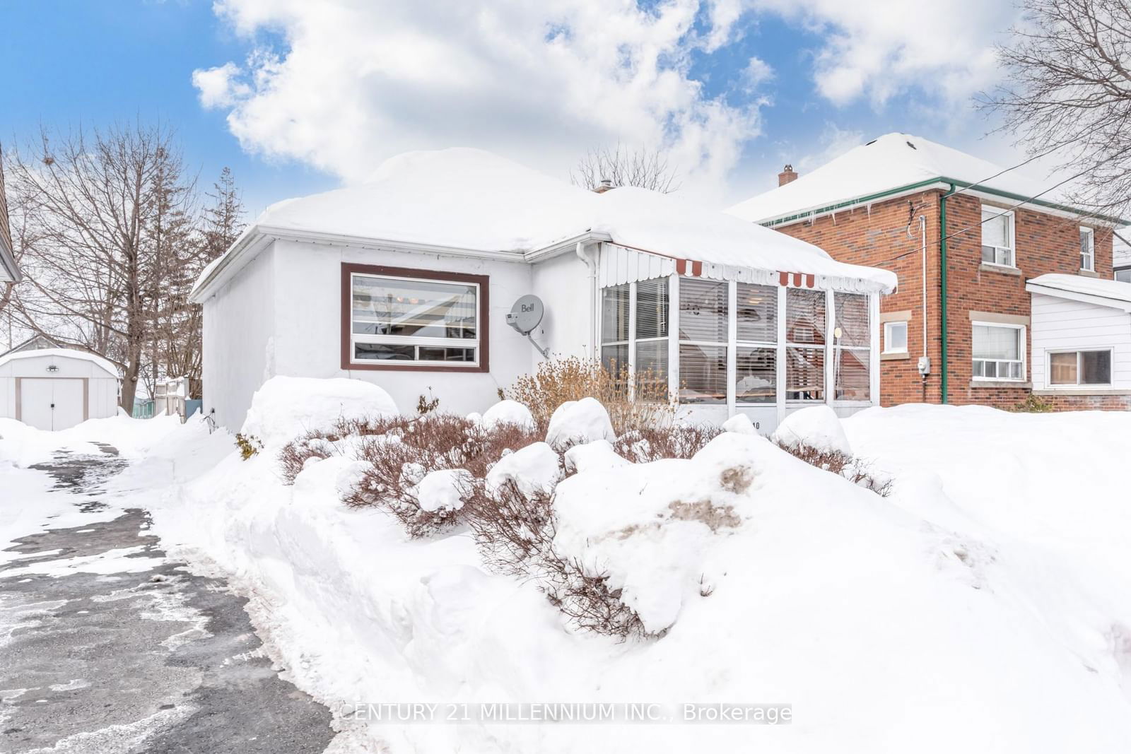 Detached House for sale at 40 Jessie Street, Brampton, Downtown Brampton, L6Y 1L6 - MLS: W11986874