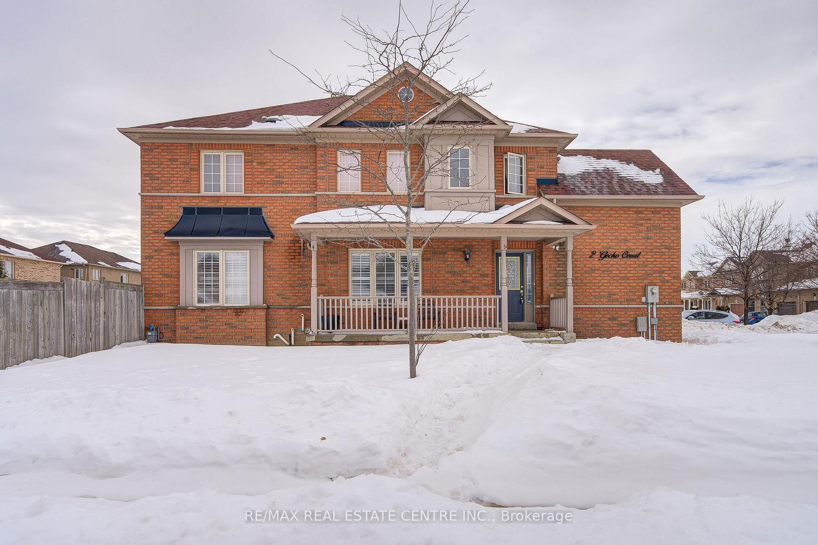 Townhouse sold at 2 Gecko Court, Brampton, Sandringham-Wellington, L6R 2N9 - MLS: W11986899