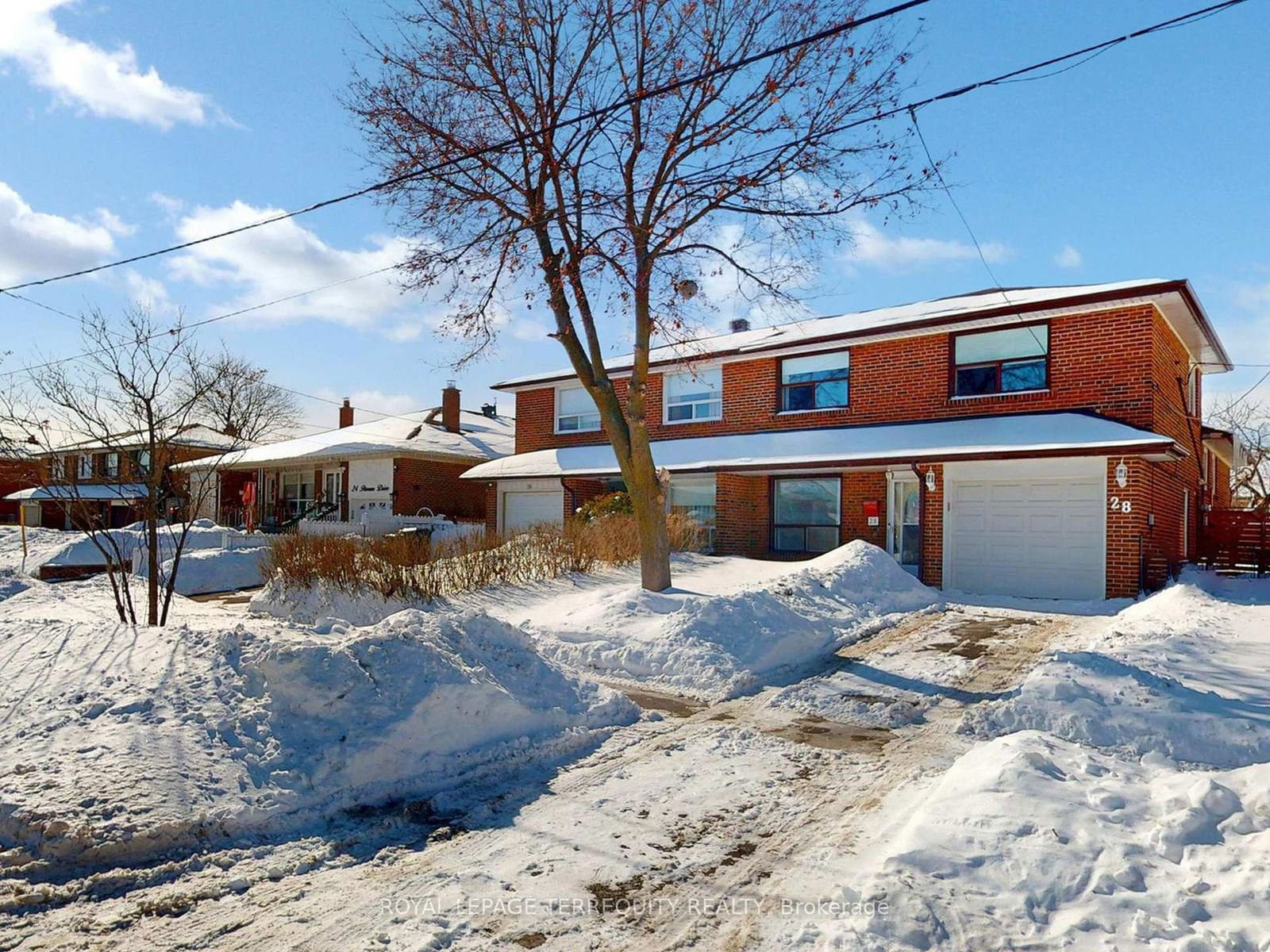 Semi-Detached House for sale at 28 Peterson Drive, Toronto, Humbermede, M9M 1X1 - MLS: W11987032