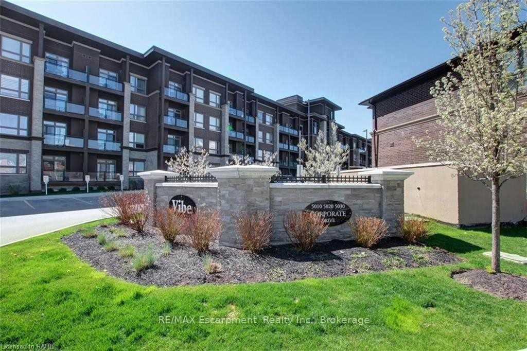 Condo for sale at 313-5010 Corporate Drive, Burlington, Uptown, L7L 0H6 - MLS: W11987186