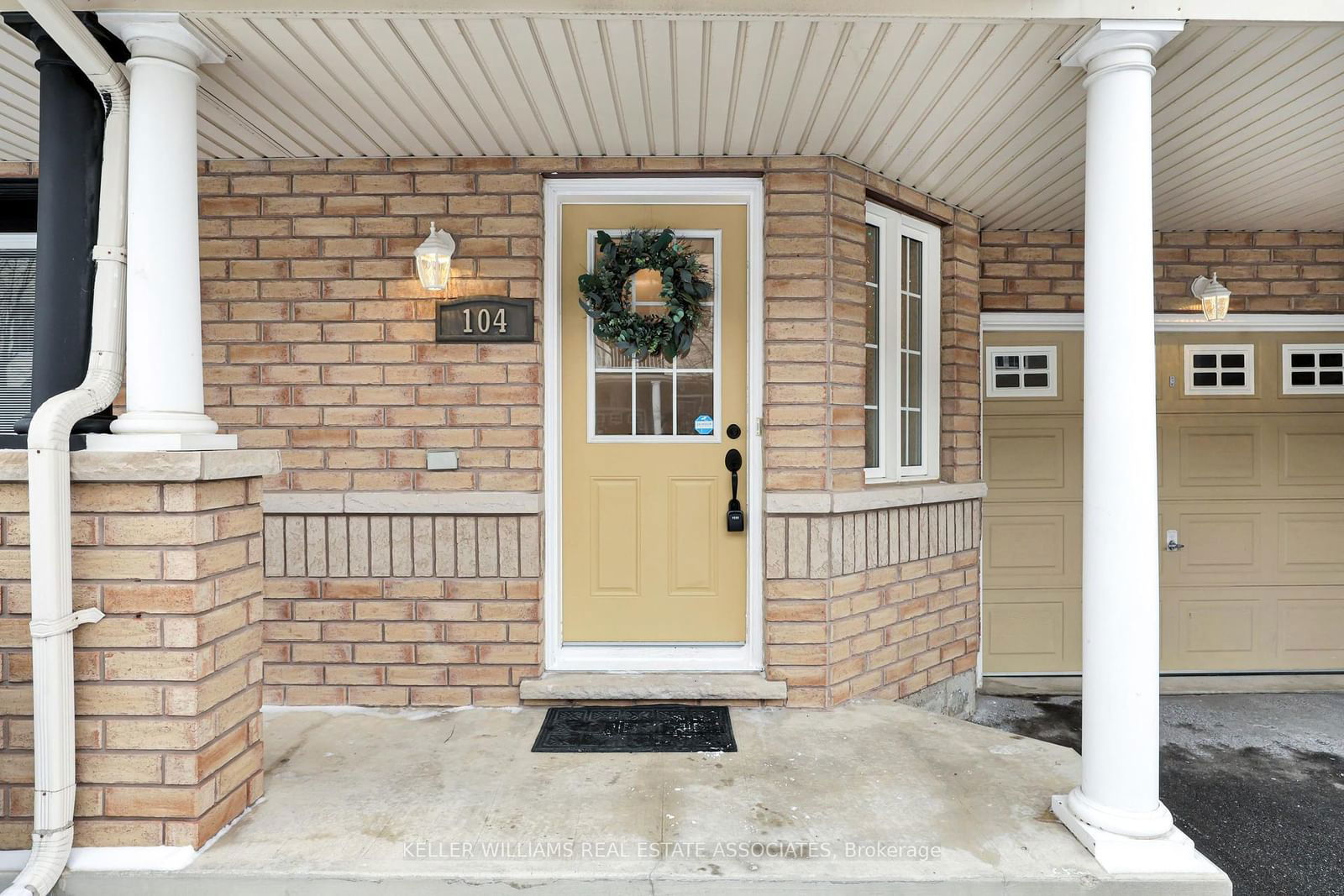 Townhouse for sale at 104-620 Ferguson Drive, Milton, BE Beaty, L9T 0M7 - MLS: W11987187