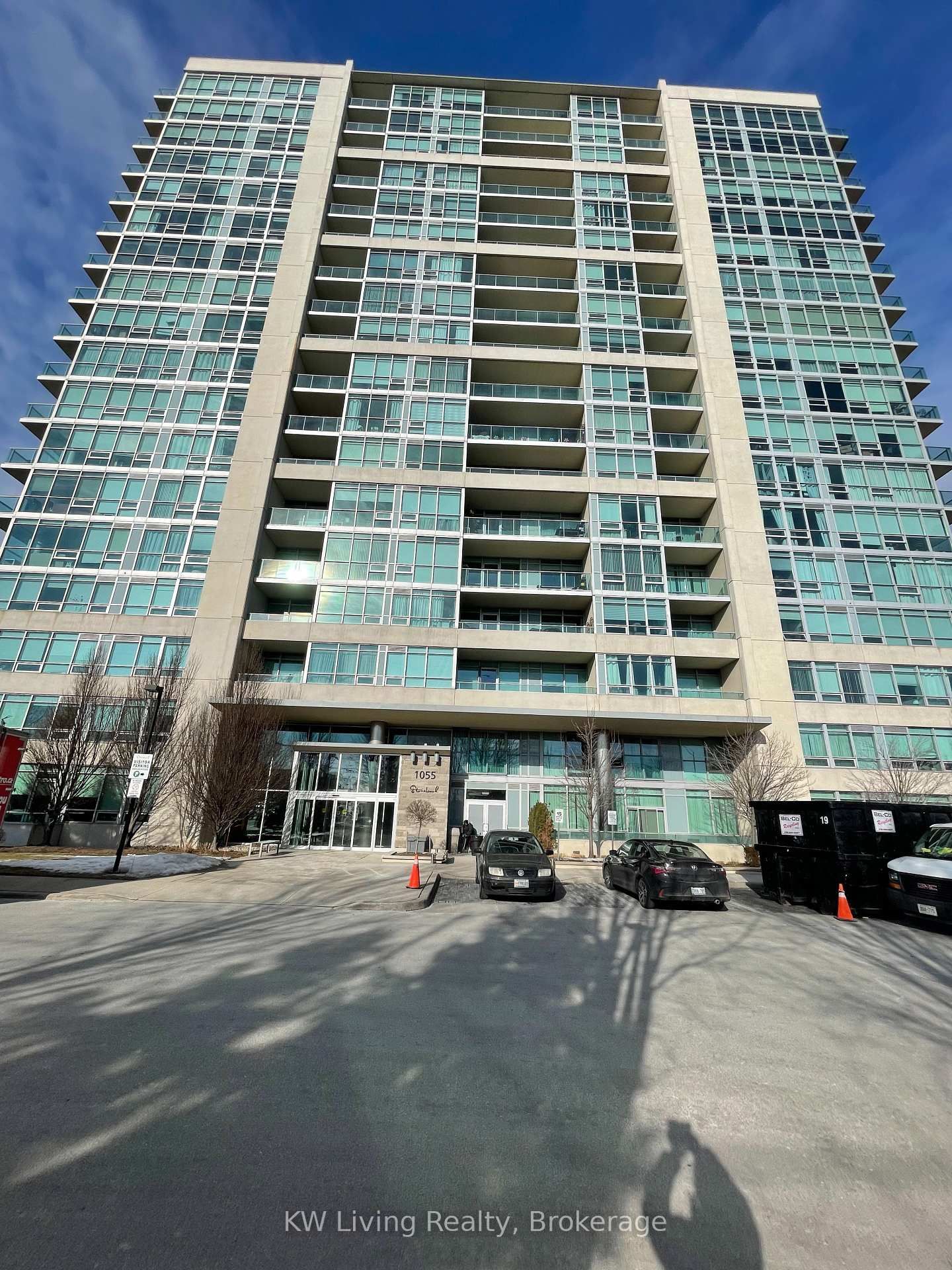 Condo for lease at 706-1055 Southdown Road, Mississauga, Clarkson, L5J 0A3 - MLS: W11987227