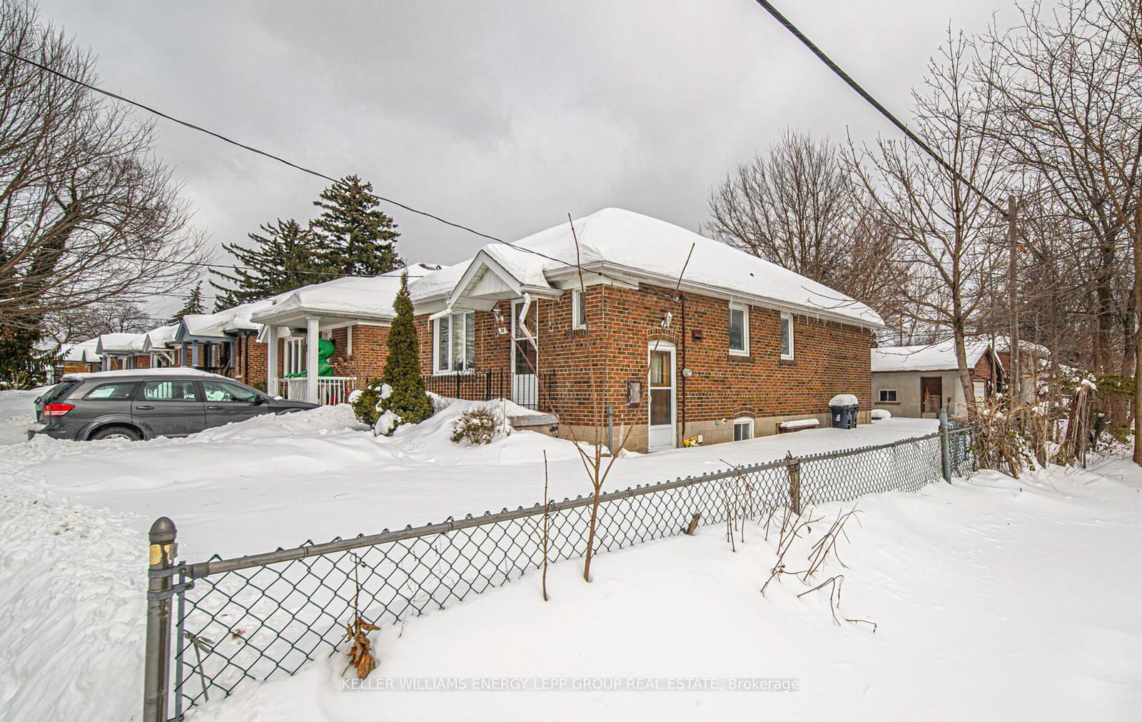 Detached House sold at 29 Parker Avenue, Toronto, Stonegate-Queensway, M8Z 4L7 - MLS: W11987332