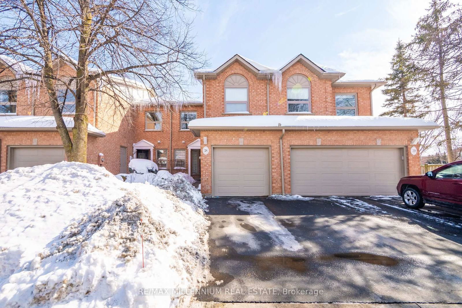 Townhouse for sale at 38-2065 Sixth Line, Oakville, 1015 - RO River Oaks, L6H 5R8 - MLS: W11987456