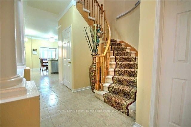 Detached House for sale at 418 Hillbury Drive, Mississauga, Hurontario, L5R 0B2 - MLS: W11987712