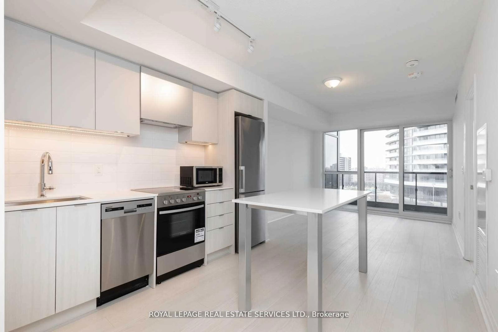 Condo for lease at 826-26 Gibbs Road, Toronto, Islington-City Centre West, M9B 6L6 - MLS: W11987780