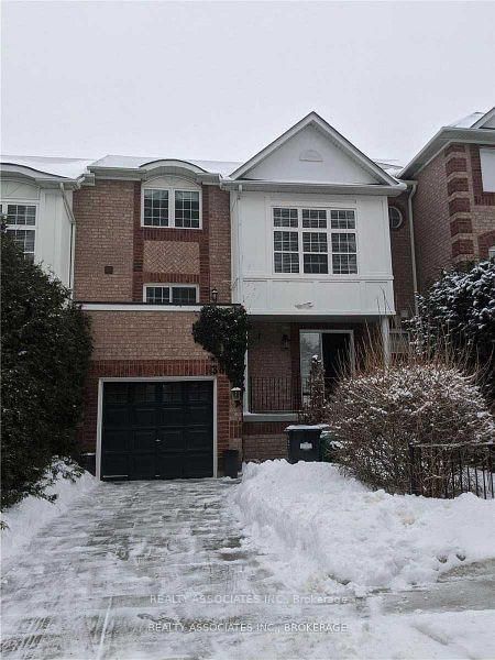 Townhouse for lease at 38-199 Hillcrest Avenue, Mississauga, Cooksville, L5B 4L5 - MLS: W11987862