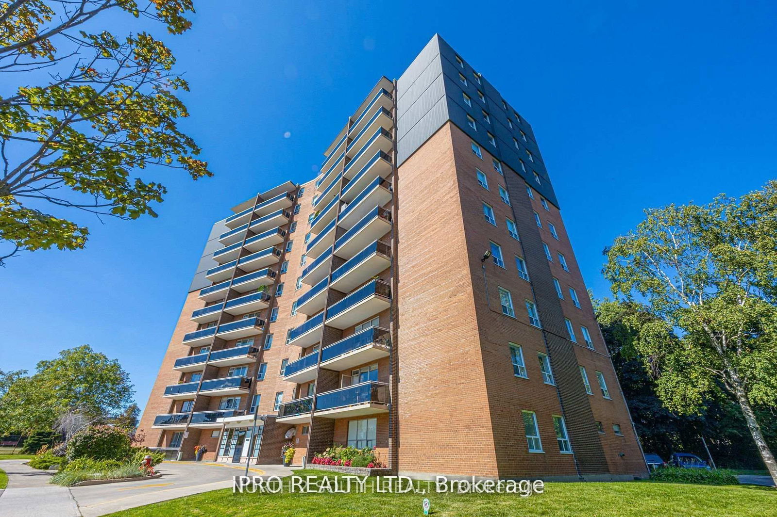 Condo for sale at 801-3145 Queen Frederica Drive, Mississauga, Applewood, L4Y 3A7 - MLS: W11988160