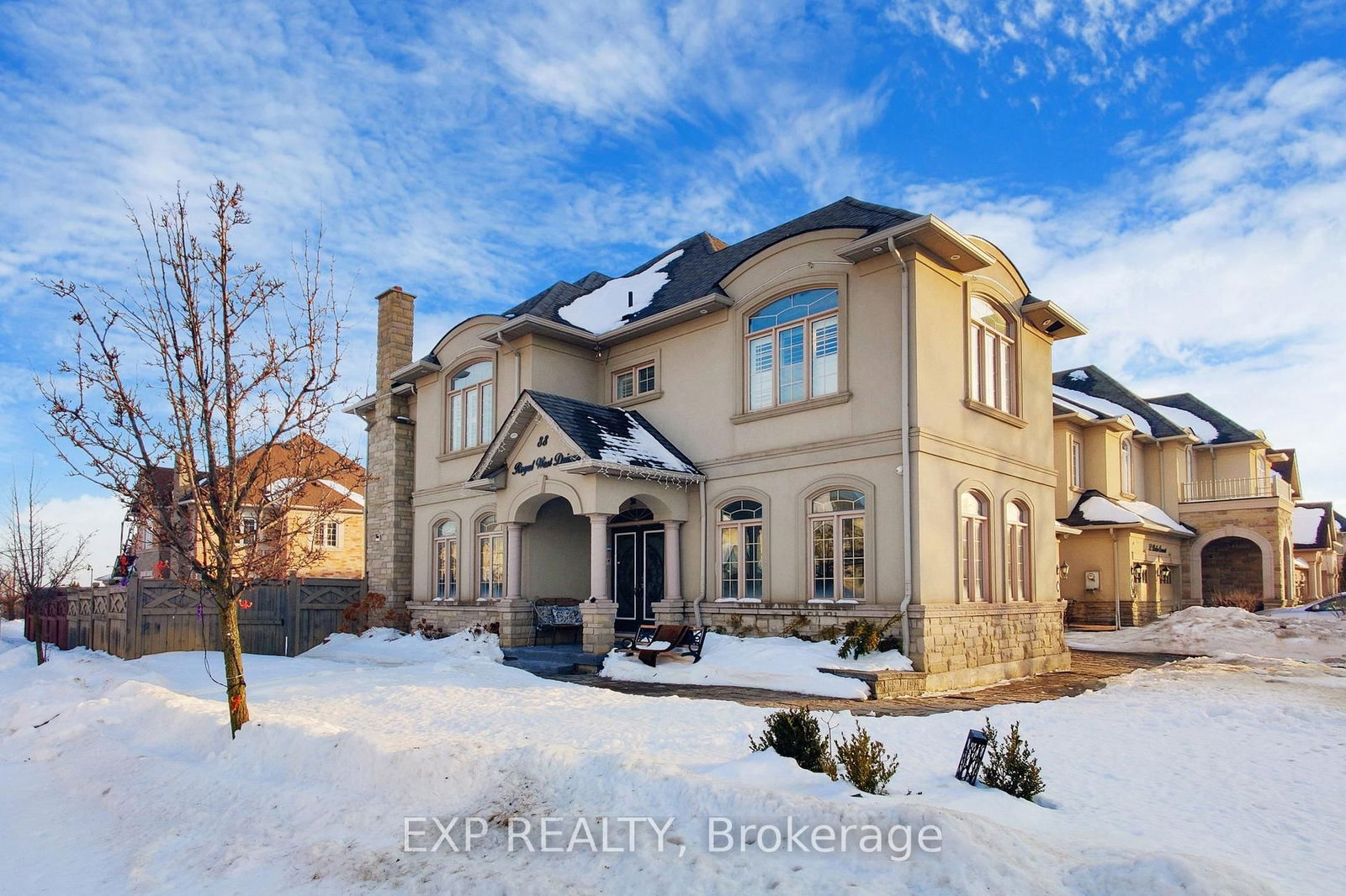 Detached House for sale at 88 Royal West Drive, Brampton, Credit Valley, L6X 0Z8 - MLS: W11988305