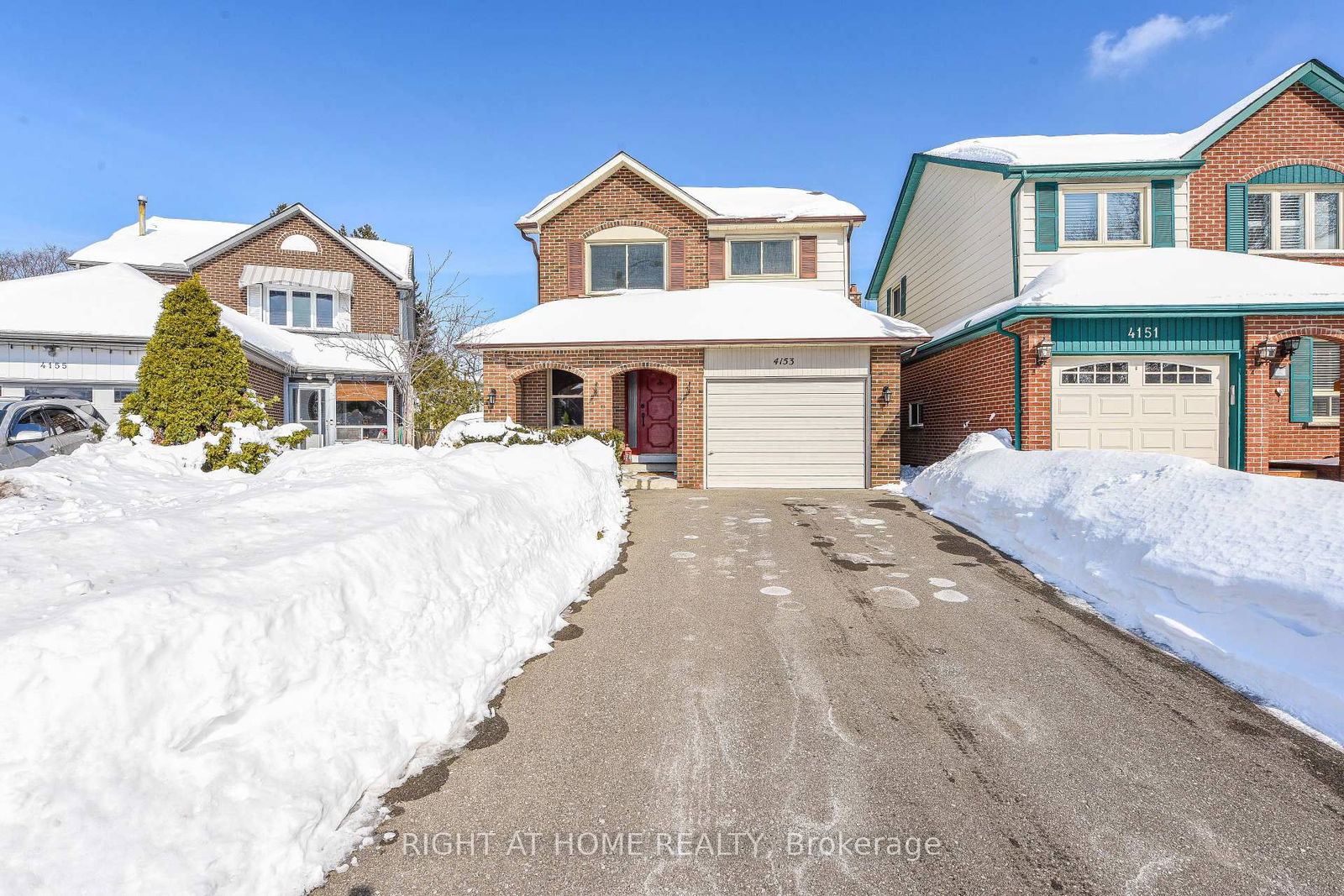 Detached House sold at 4153 Sandover Court, Mississauga, Creditview, L5C 3K8 - MLS: W11988309