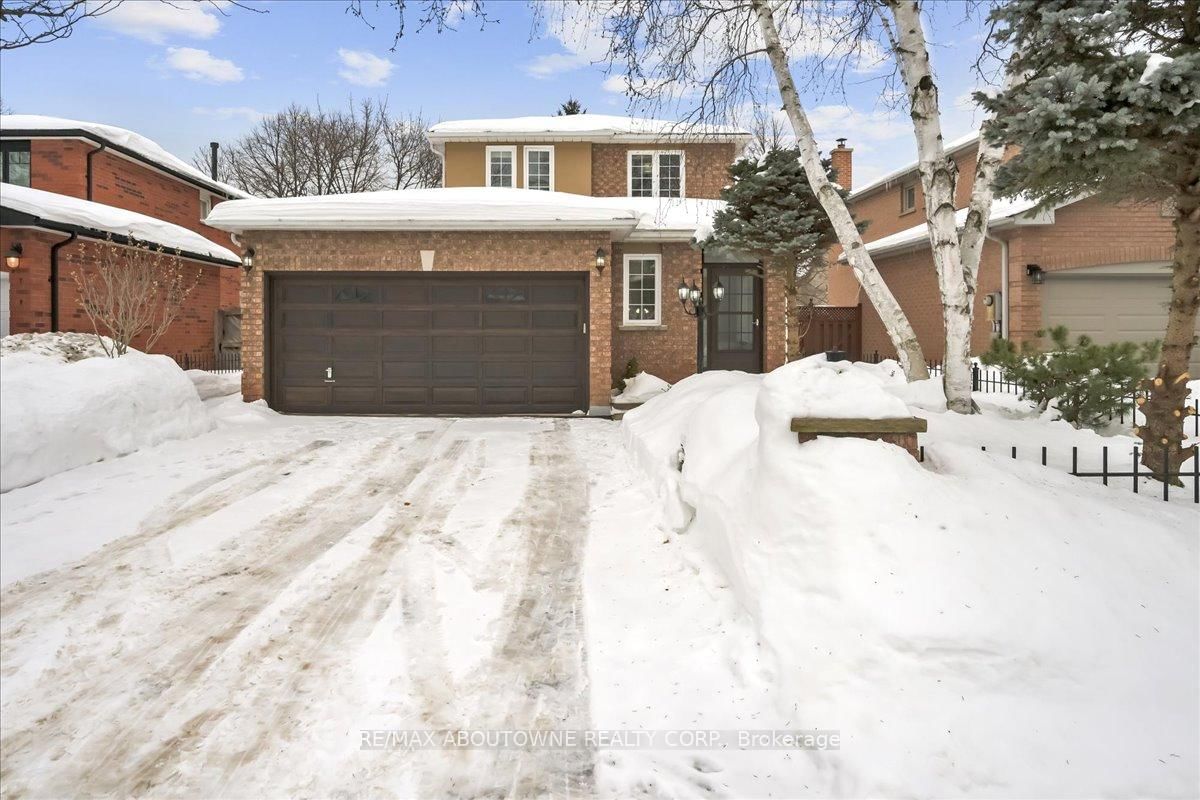 Detached House for sale at 560 Marlatt Drive, Oakville, 1015 - RO River Oaks, L6H 5X3 - MLS: W11988334