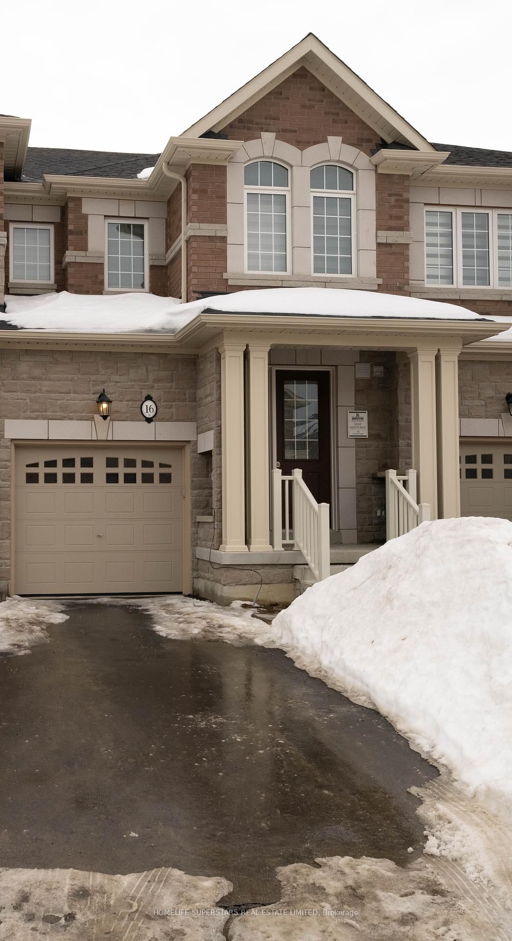 Townhouse for sale at 16 Gosset Road, Brampton, Northwest Brampton, L7A 0C3 - MLS: W11988554