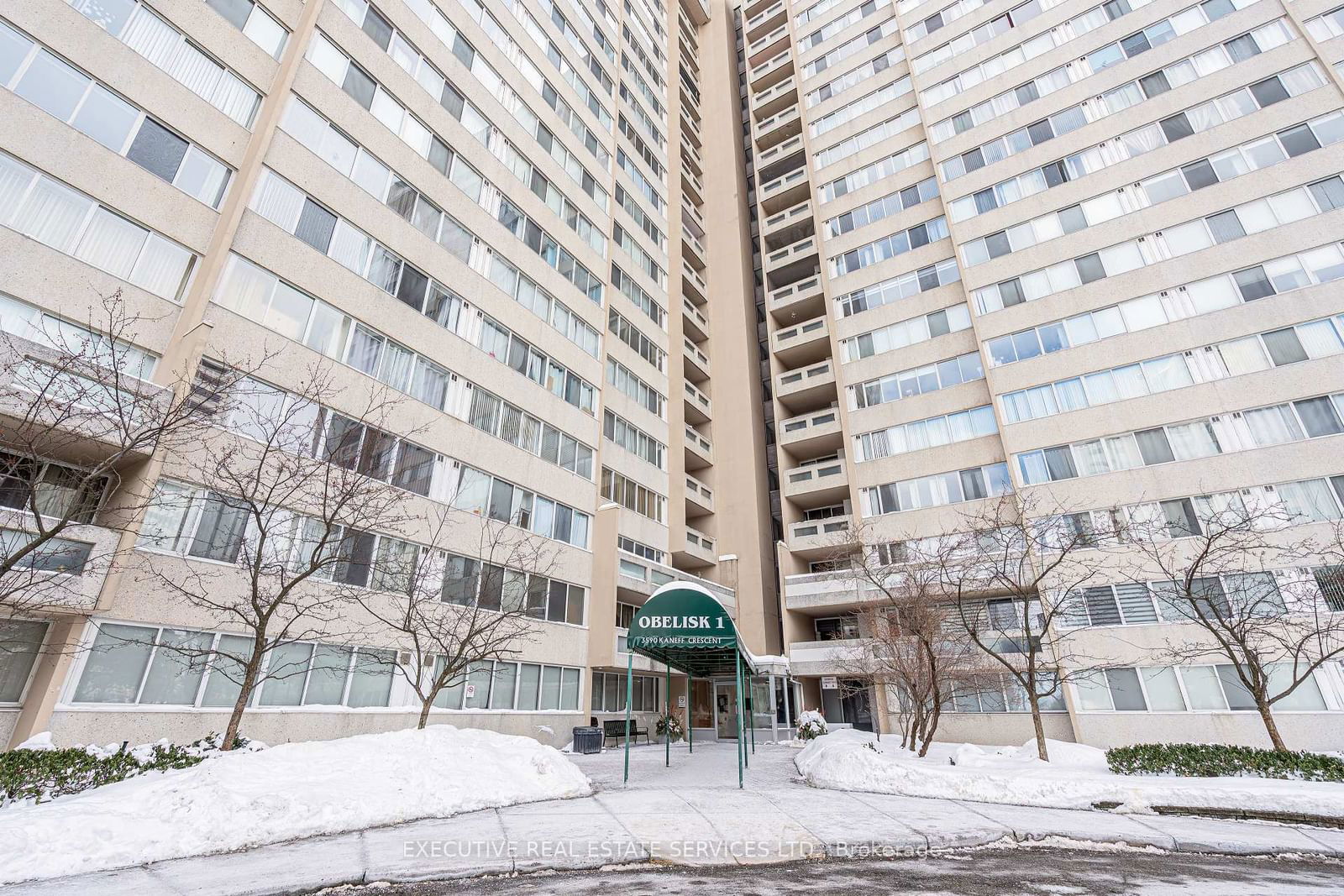 Condo for sale at 1810-3590 Kaneff Crescent, Mississauga, Mississauga Valleys, L5A 3X3 - MLS: W11988571