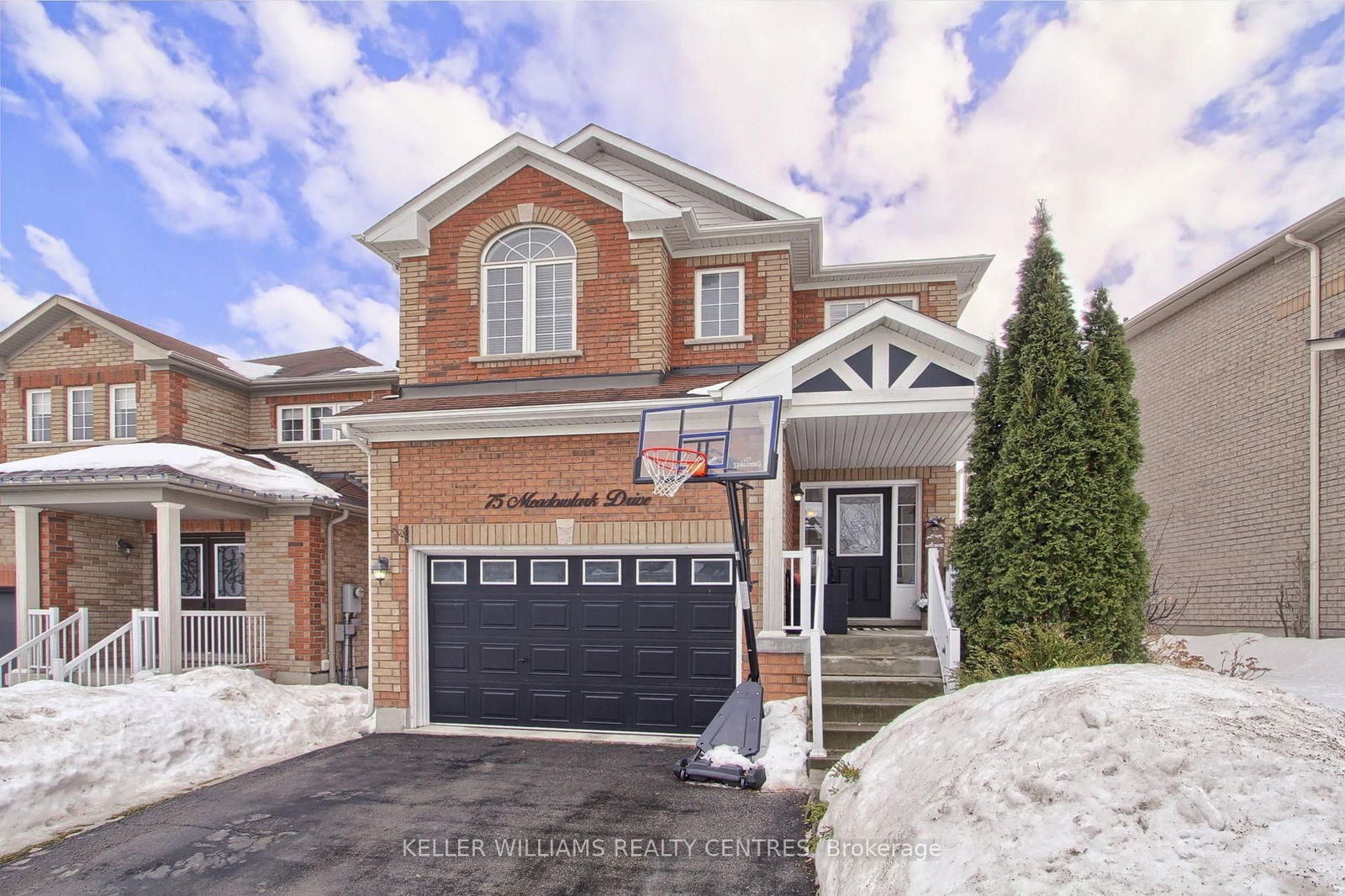 Detached House sold at 75 Meadowlark Drive, Halton Hills, Georgetown, L7G 6N6 - MLS: W11988954