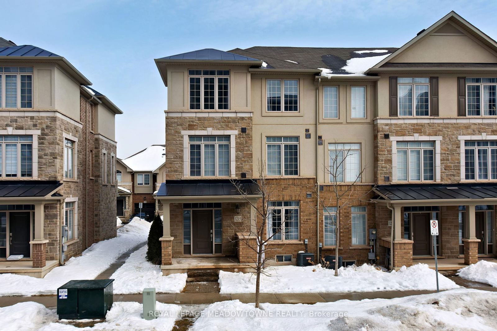 Townhouse for sale at 3215 William Coltson Avenue, Oakville, JM Joshua Meadows, L6H 0X1 - MLS: W11988995