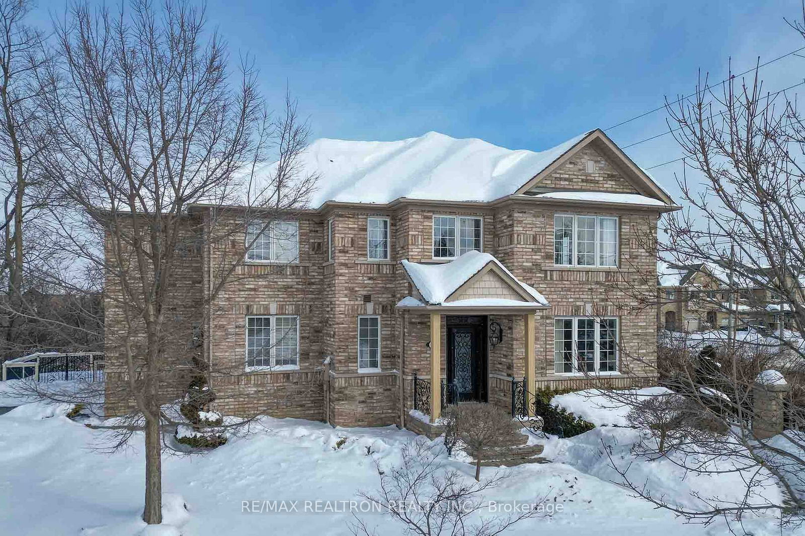 Detached House for sale at 12 Edgevalley Court, Brampton, Bram East, L6P 2P8 - MLS: W11989280