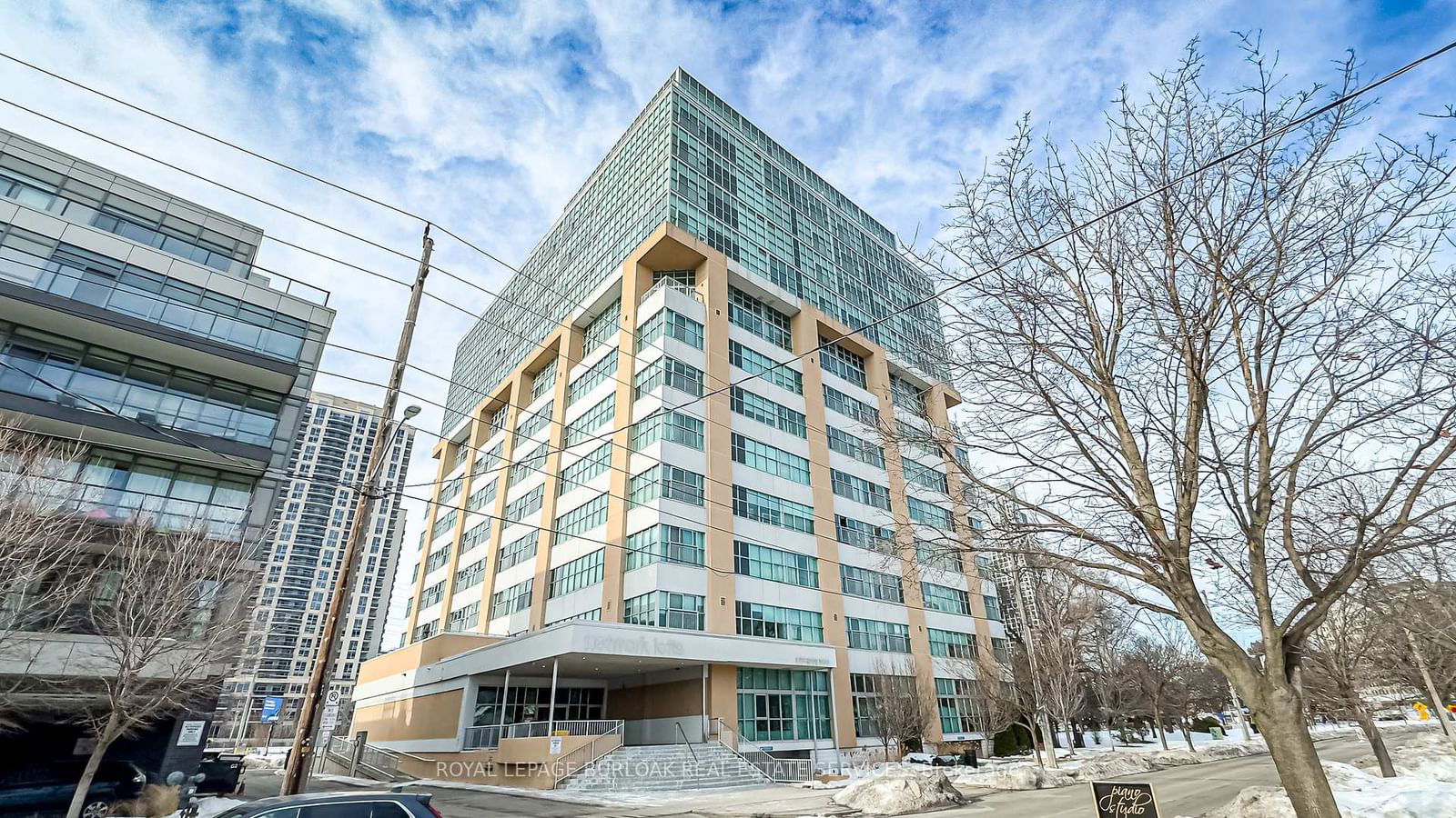 Condo for sale at 105-2 Fieldway Road, Toronto, Islington-City Centre West, M8Z 0B9 - MLS: W11989356