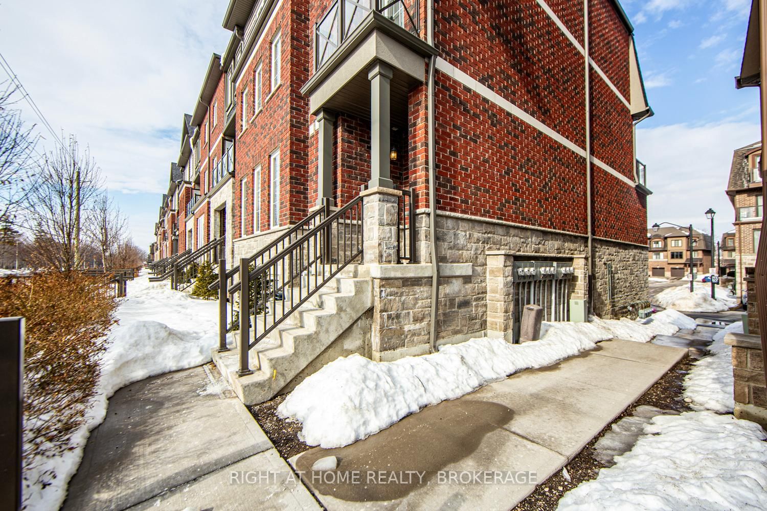 Townhouse for sale at 62-445 Ontario Street, Milton, 1037 - TM Timberlea, L9T 9K4 - MLS: W11989490