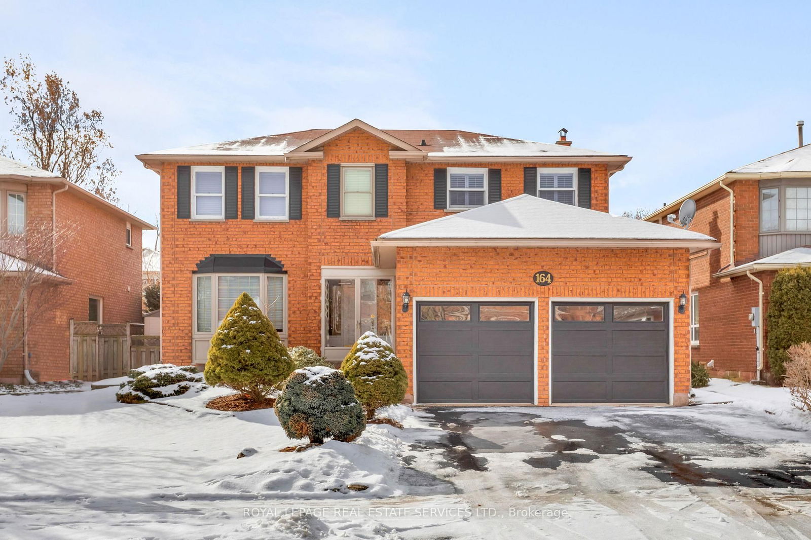 Detached House for sale at 164 Warner Drive, Oakville, BR Bronte, L6L 6E7 - MLS: W11989502