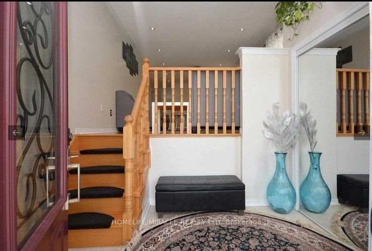 126 Edenbrook Hill Dr, Brampton, L7A 2R2 | Image 3